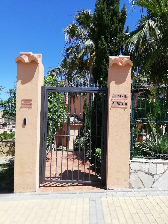 Casares Appart 2 Ch Dans Parc Tropical Avec Vue Sur Mer, Montagne Et Piscine Apartment Luaran gambar